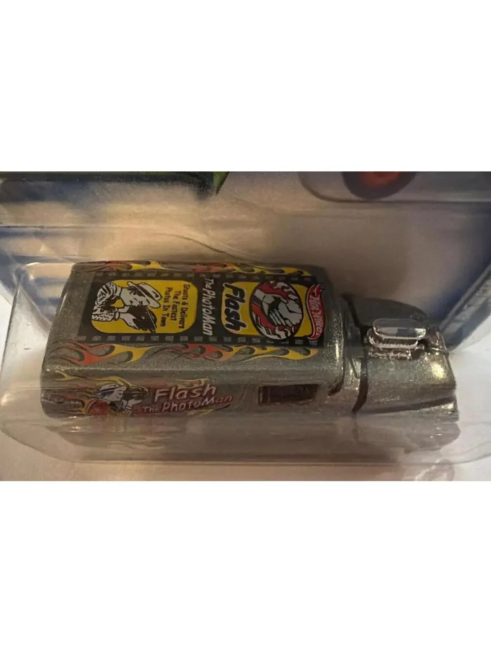 Hot Wheels Flash The PhotoMan Die-Cast Car With Free Atomix Vehicle